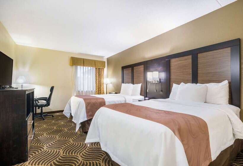 ホテル Quality Inn & Suites Florence  Cincinnati South