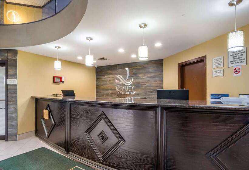 ホテル Quality Inn & Suites Florence  Cincinnati South