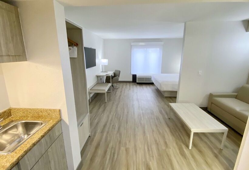 Отель Best Western Plus Sugar Land Stafford