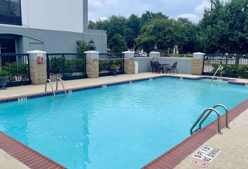 Отель Best Western Plus Sugar Land Stafford