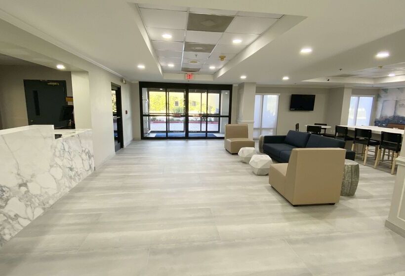 Отель Best Western Plus Sugar Land Stafford