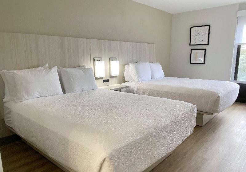 Отель Best Western Plus Sugar Land Stafford