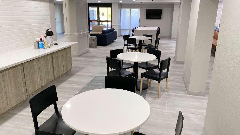 Отель Best Western Plus Sugar Land Stafford