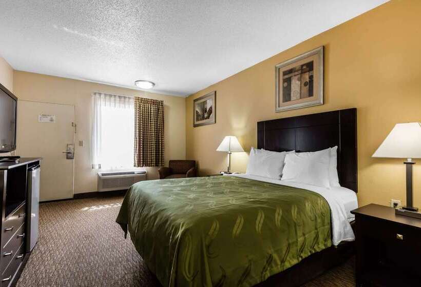 فندق Quality Inn