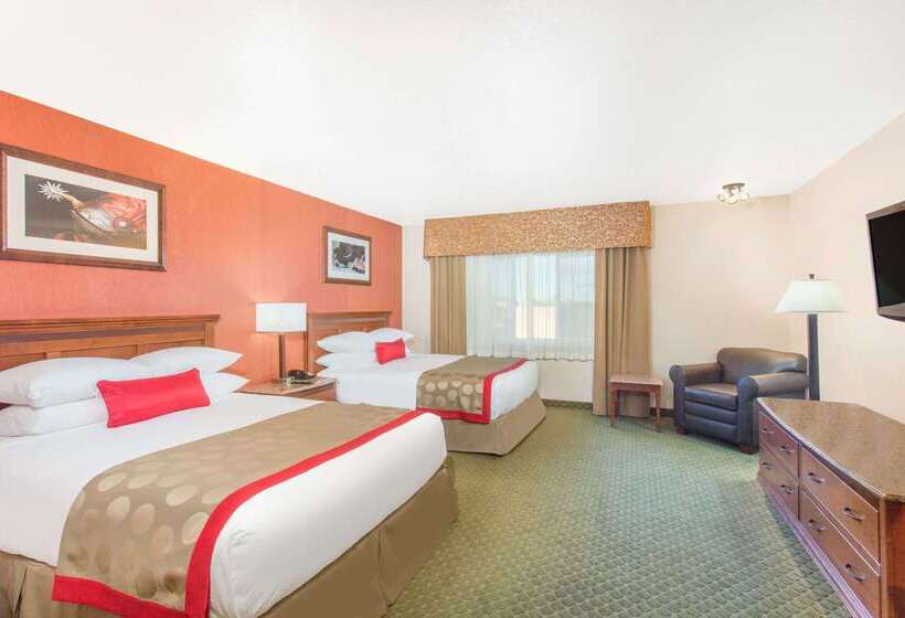 Ramada By Wyndham Elko Hotel At Stockmen S Casino