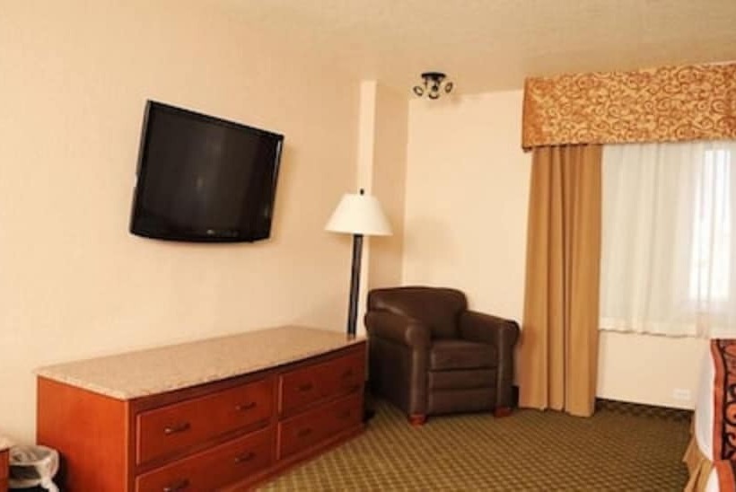 Ramada By Wyndham Elko Hotel At Stockmen S Casino