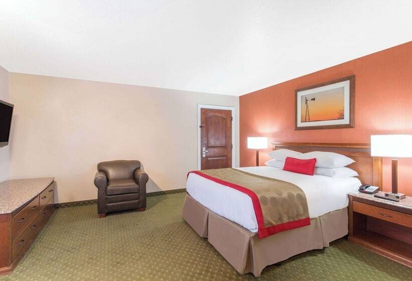 Ramada By Wyndham Elko Hotel At Stockmen S Casino