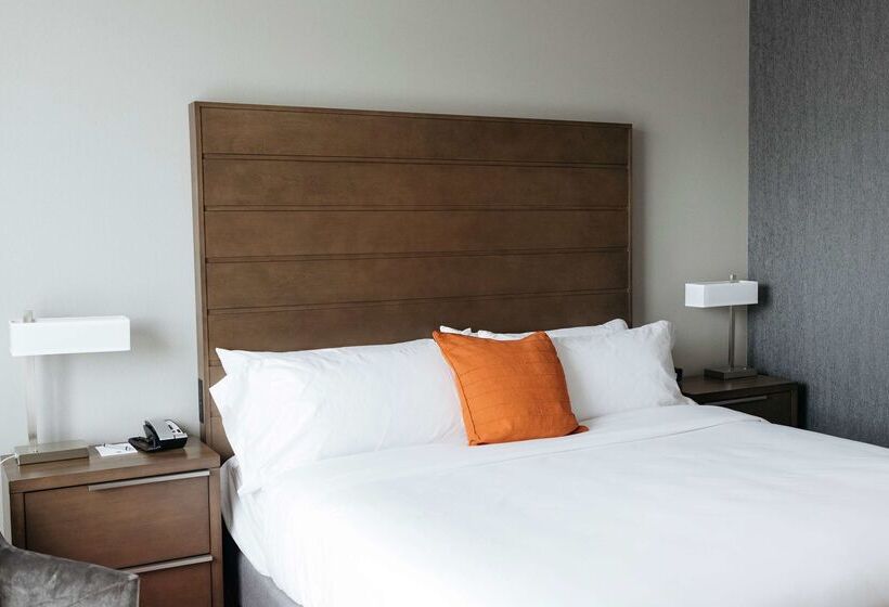 Revel Hotel Des Moines Urbandale, Tapestry Collection By Hilton