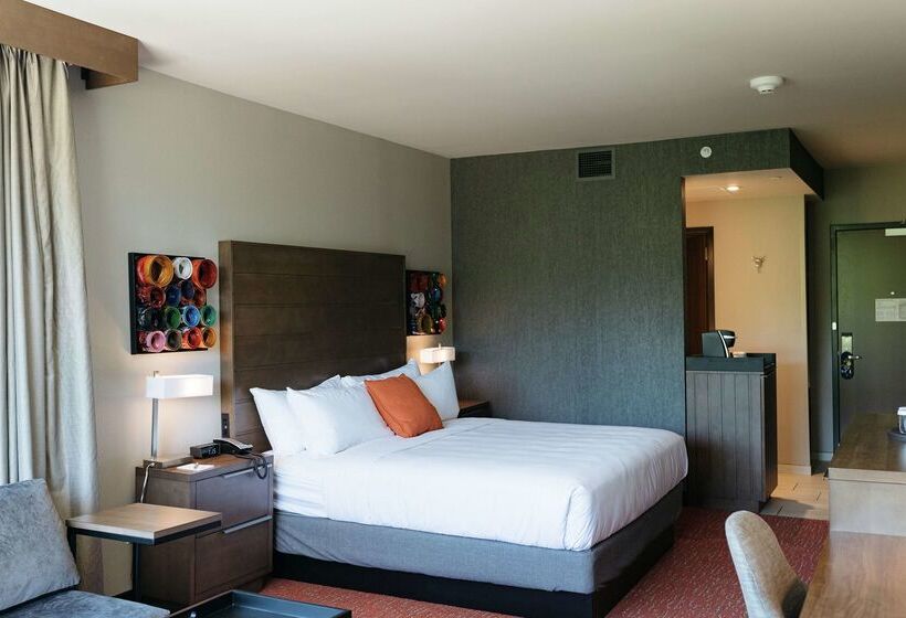 Revel Hotel Des Moines Urbandale, Tapestry Collection By Hilton