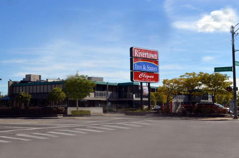 호텔 Quality Inn Detroit Downtown