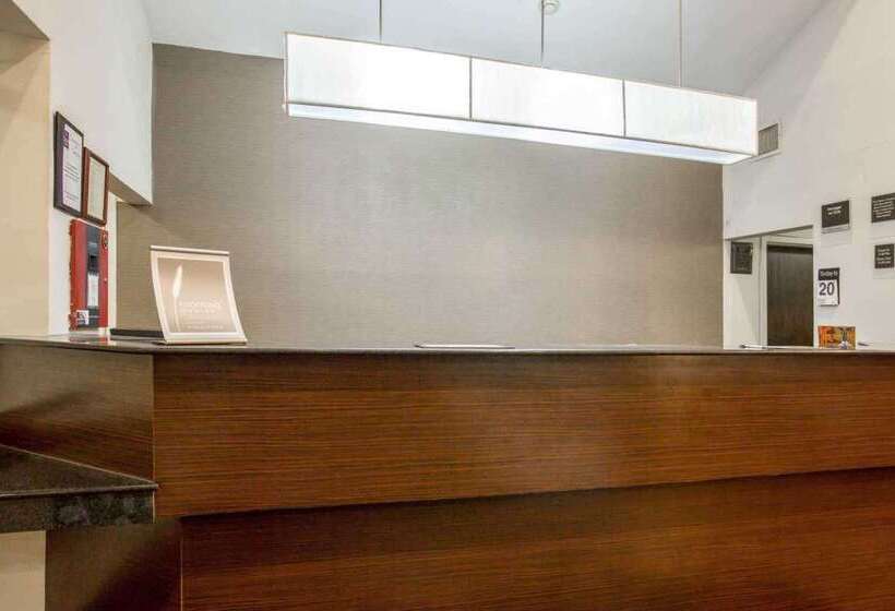 Отель Rodeway Inn At Six Flags