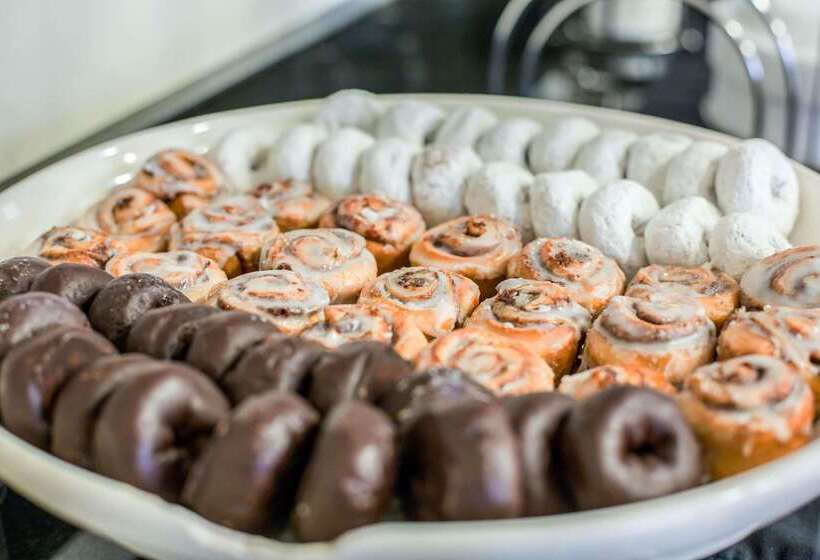 호텔 Rodeway Inn At Six Flags