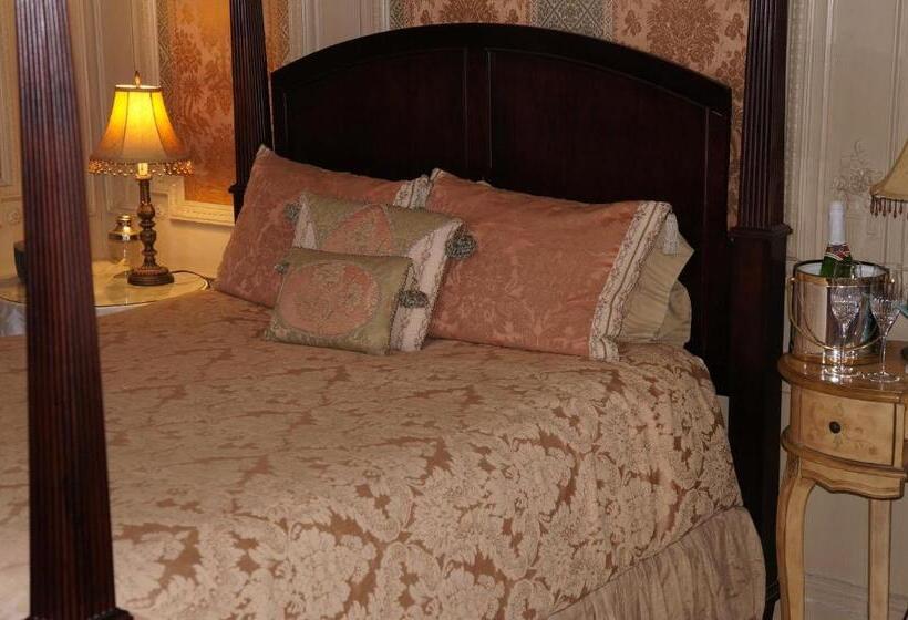 فندق Silver Fountain Inn