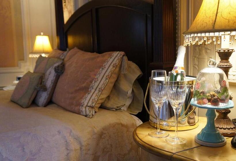 فندق Silver Fountain Inn