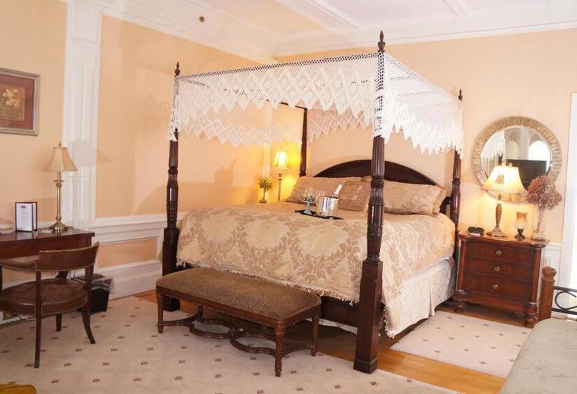 فندق Silver Fountain Inn