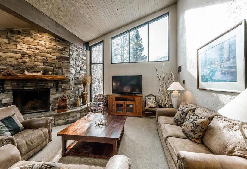 ホテル Silver King By All Seasons Resort Lodging