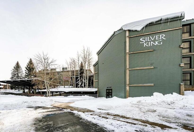 ホテル Silver King By All Seasons Resort Lodging