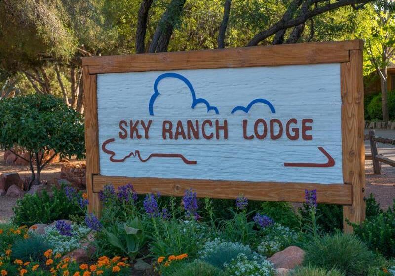 هتل Sky Ranch Lodge