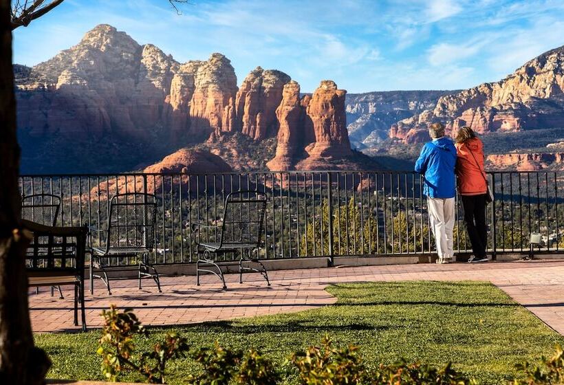 هتل Sky Ranch Lodge