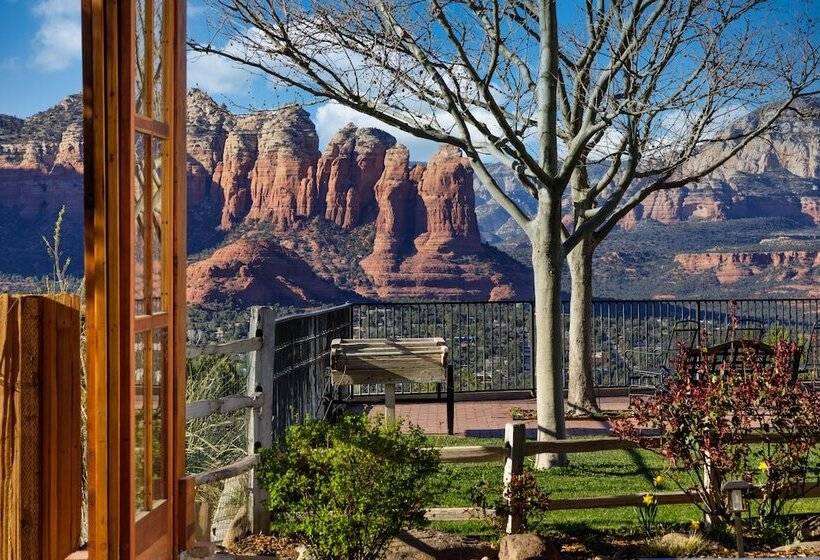 هتل Sky Ranch Lodge