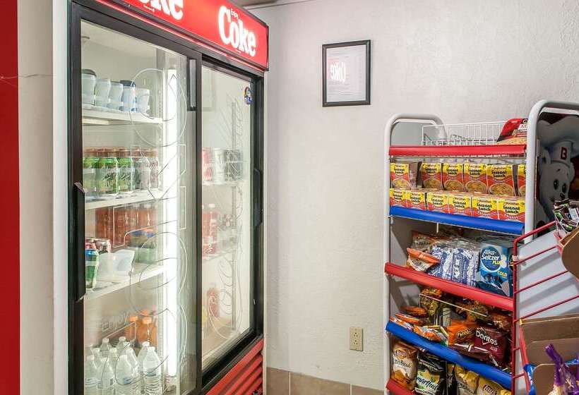 בית מלון כפרי Sleep Inn Airport