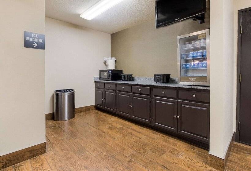 ホテル Sleep Inn Airport