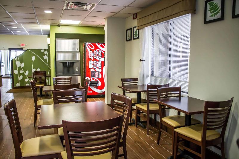 Отель Sleep Inn Austintown   Youngstown, West