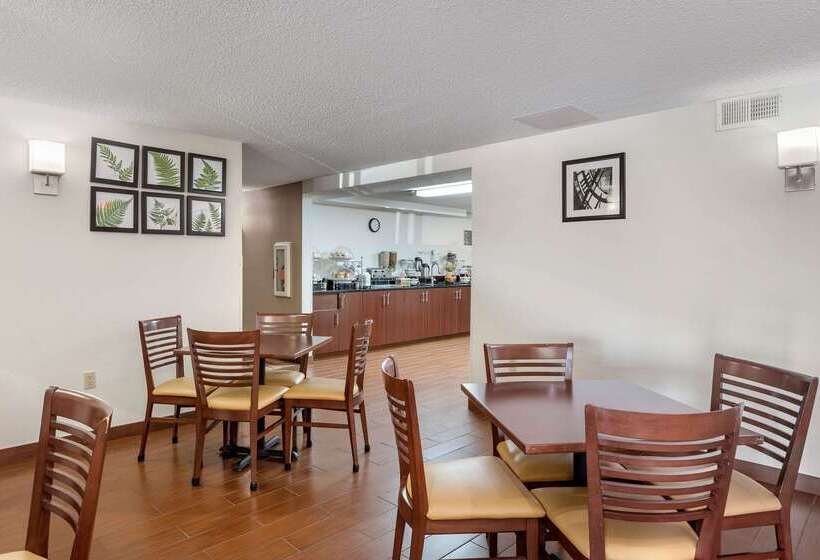 فندق Sleep Inn Dewitt   Lansing North