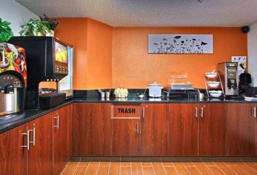 فندق Sleep Inn Dewitt   Lansing North