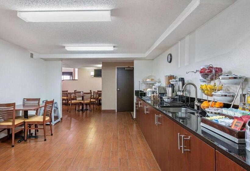 فندق Sleep Inn Dewitt   Lansing North