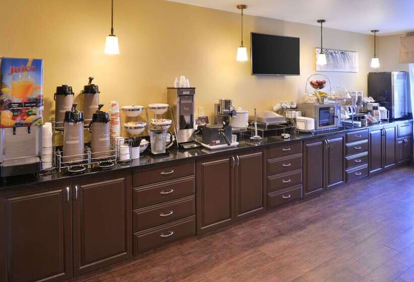 Отель Sleep Inn Fayetteville North