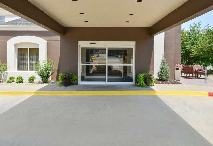 Отель Sleep Inn Fayetteville North