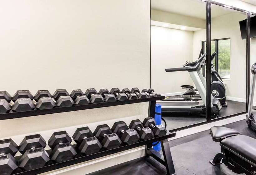 فندق Travelodge By Wyndham Flowood