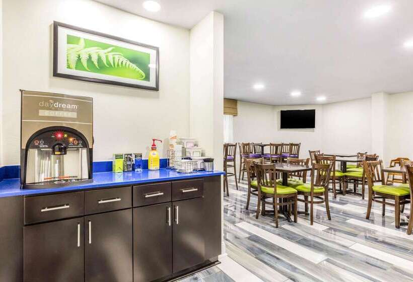 فندق Travelodge By Wyndham Flowood