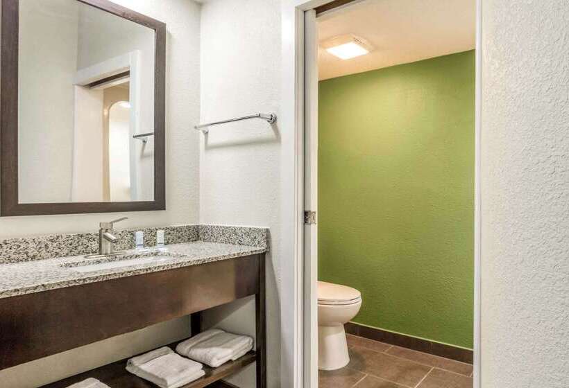 فندق Travelodge By Wyndham Flowood