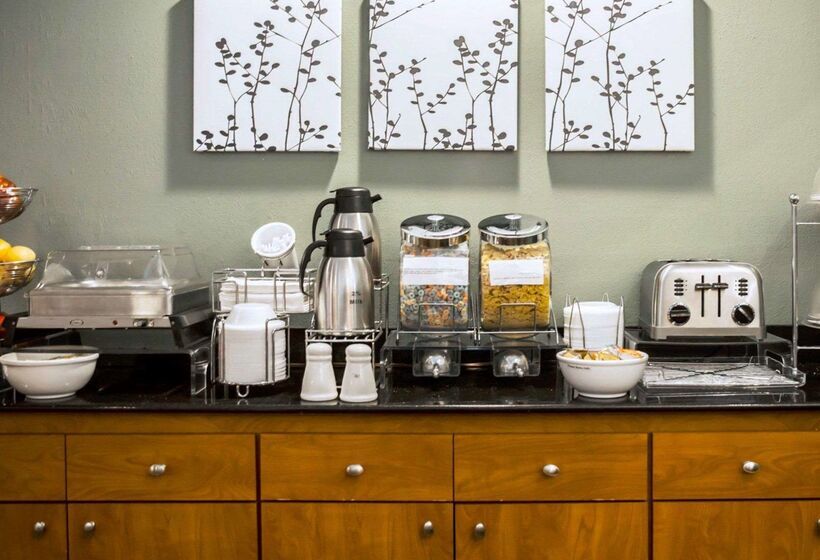 בית מלון כפרי Sleep Inn