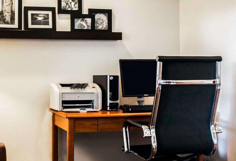 בית מלון כפרי Sleep Inn