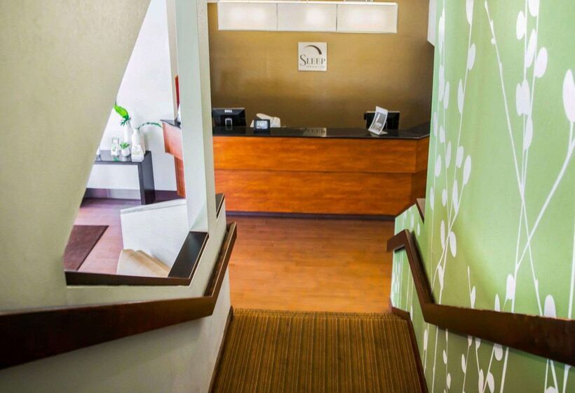 בית מלון כפרי Sleep Inn