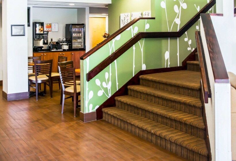 בית מלון כפרי Sleep Inn