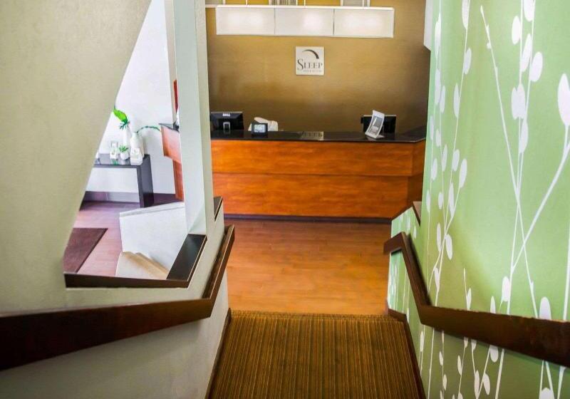 בית מלון כפרי Sleep Inn