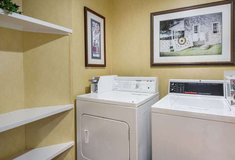 فندق Sleep Inn Hanes Mall