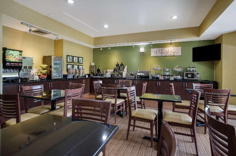 בית מלון כפרי Sleep Inn Hanes Mall