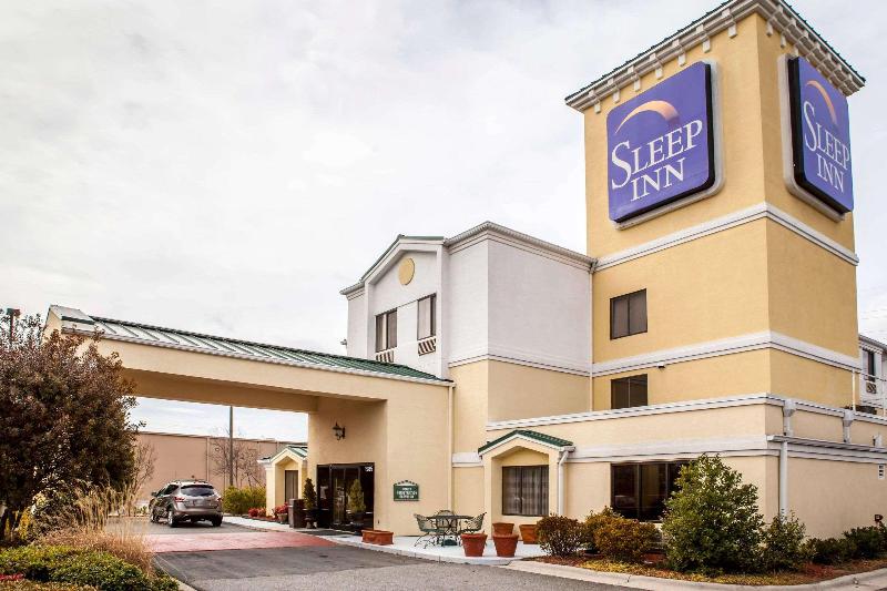 فندق Sleep Inn Hanes Mall