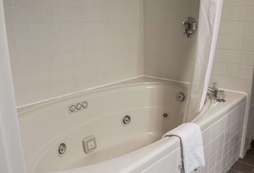 בית מלון כפרי Sleep Inn Historic