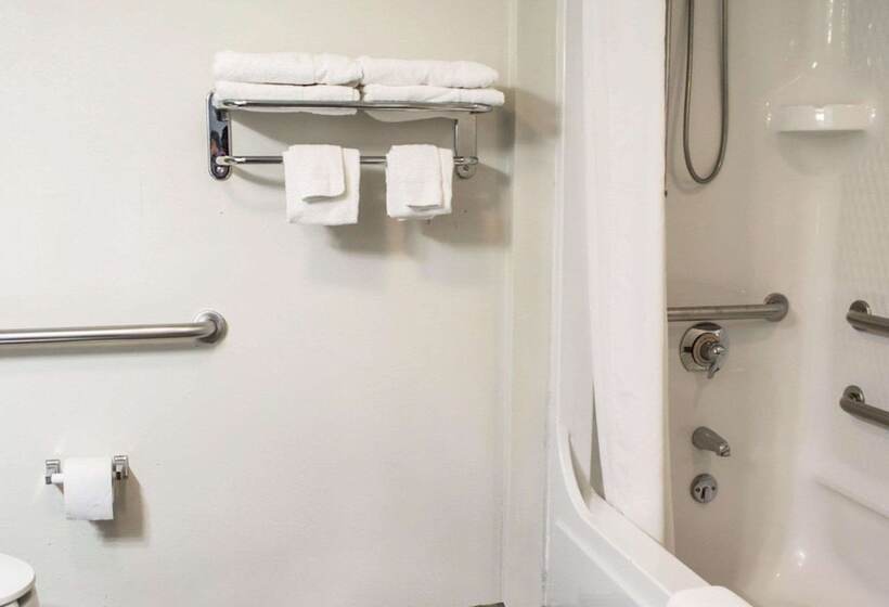 هتل Sleep Inn Historic