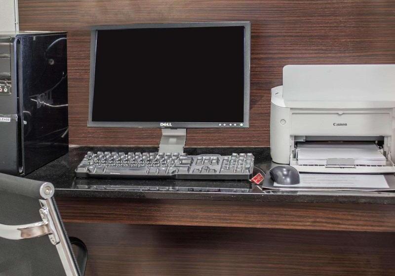 בית מלון כפרי Sleep Inn Historic