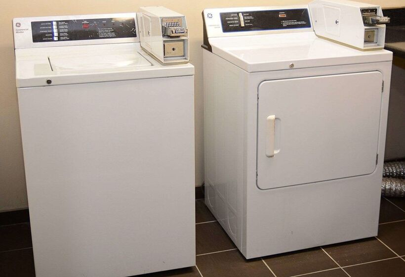 בית מלון כפרי Sleep Inn Horn Lakesouthaven