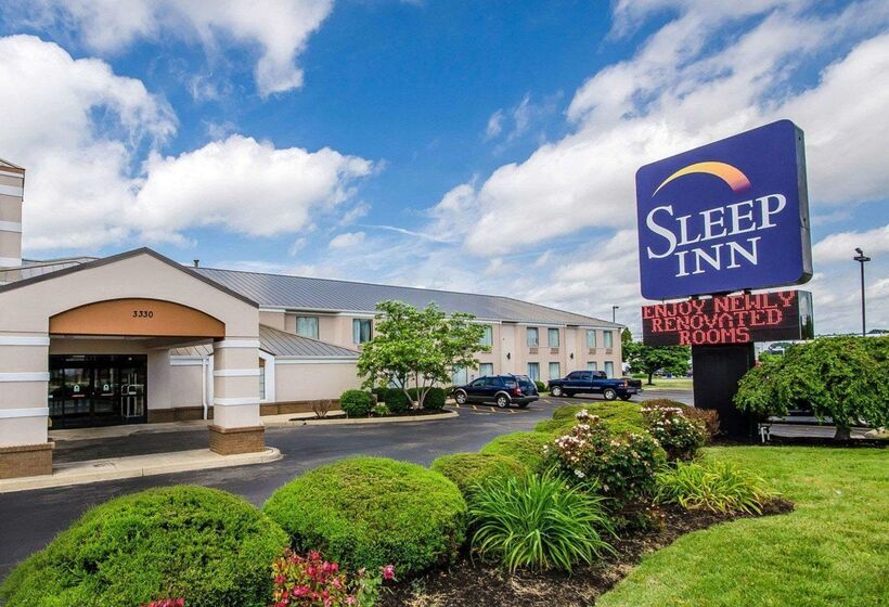 בית מלון כפרי Sleep Inn Louisville Airport & Expo