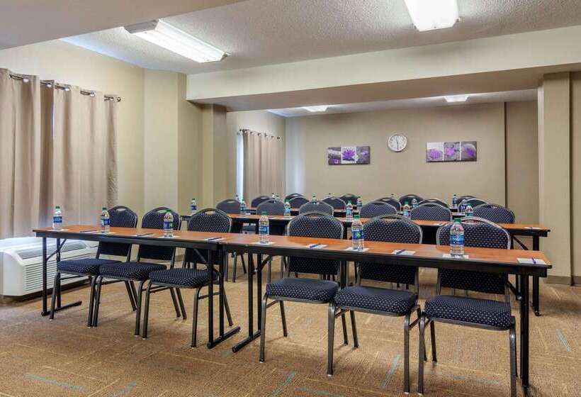 Отель Comfort Inn Marietta Atlanta Near Ballpark Galleria