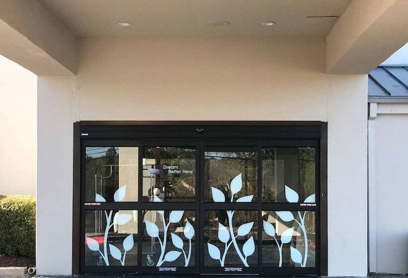 Отель Comfort Inn Marietta Atlanta Near Ballpark Galleria